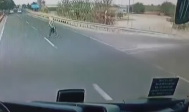 Yolun Karşısına Geçmek İsterken Canından Oldu