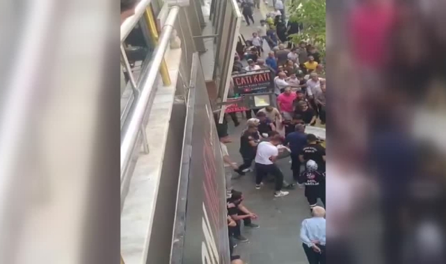 İki Grup Arasında Bıçaklı Kavga