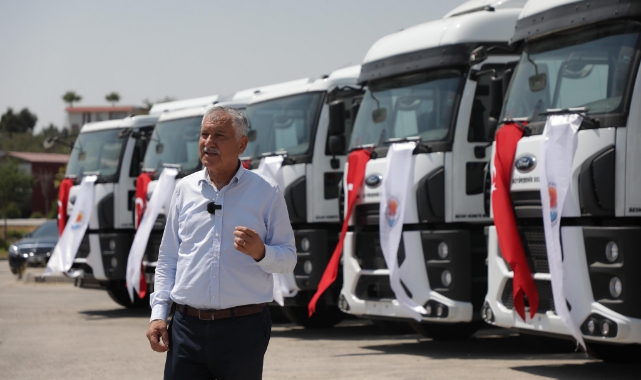 Büyükşehir İş Makinesi Filosunu Büyütmeye Devam Ediyor