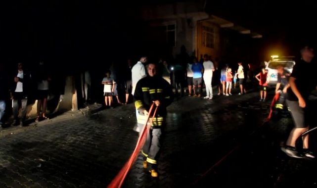 Çatı Katında Korkutan Yangın
