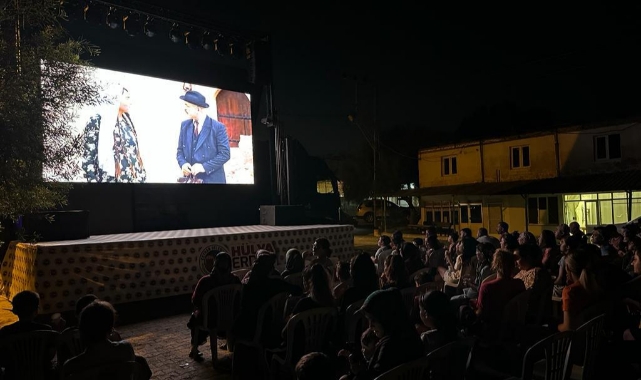 Ceyhan’da Yazlık Sinema Keyfi