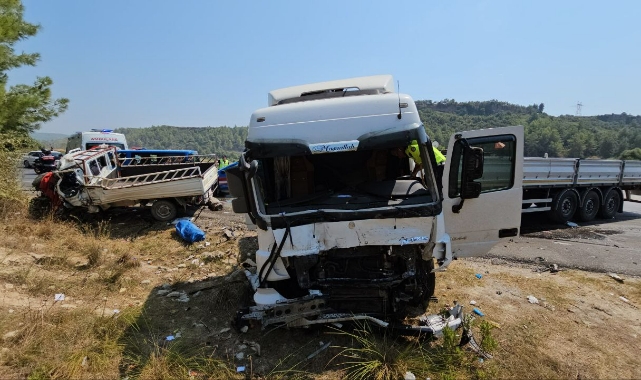 Feci Kaza:2 Ölü,1 Yaralı