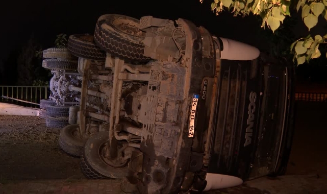 Hafriyat Kamyonu Devrildi