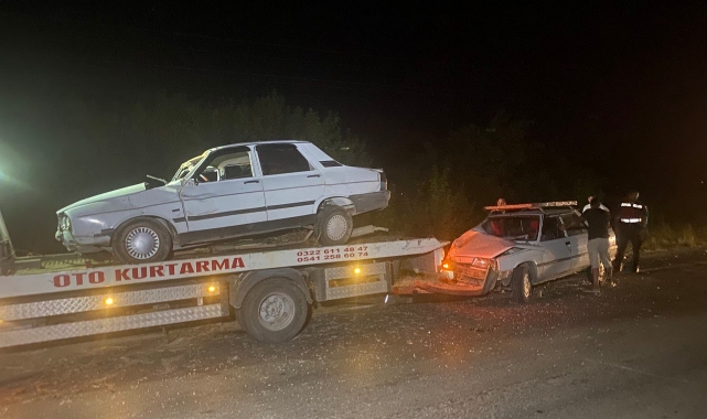 İki Otomobil Çarpıştı: 6 Yaralı