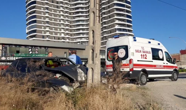 Kaza Yapan Kızını Görünce Fenalık Geçirdi