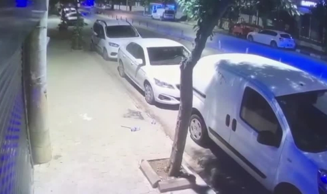 Otomobille Motosiklet Çarpıştı