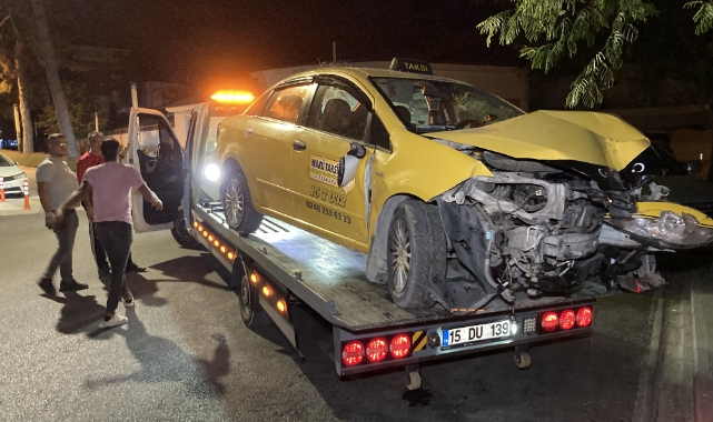 Polisten Kaçarken Kaza Yapan Sürücü Alkollü Ve Ehliyetsiz Çıktı
