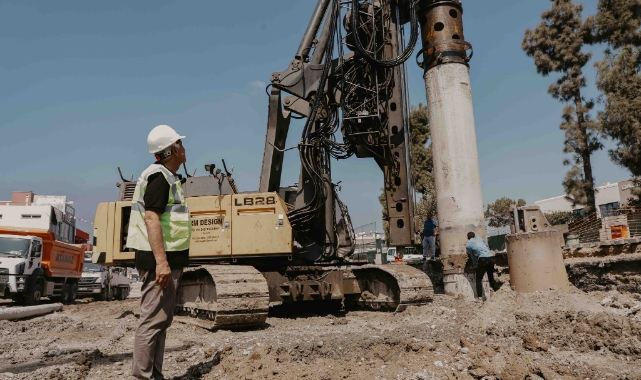 Şakirpaşa Altgeçidi&#039;nin İnşaatında Yoğun Çalışma