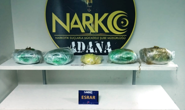 Tatil Çantasından 4 Kilogram Uyuşturucu Çıktı