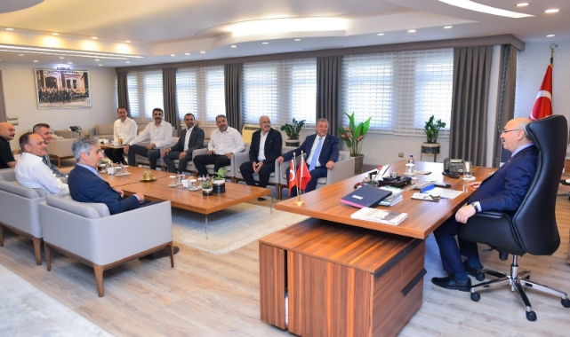 Türk-İş Heyetinden Vali Köşger’e Ziyaret