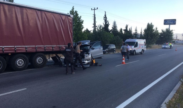 Ünlü Şarkıcı Trafik Kazası Geçirdi