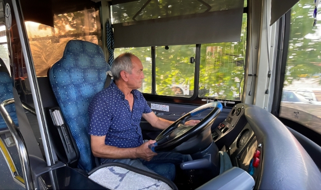 Yolcu, Otobüs Şoförüne Saldırdı