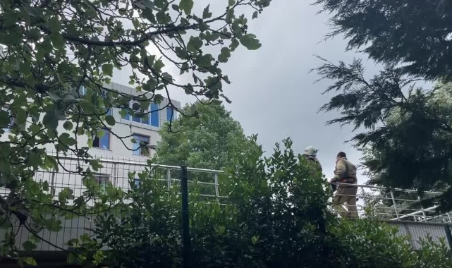 Öğrenci Yurdunun Çatısı Alev Alev Yandı