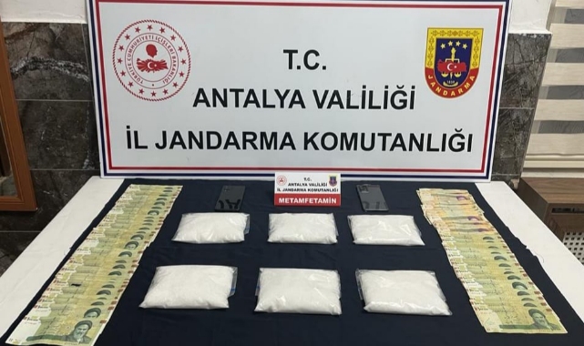 Yurt Dışından Uyuşturucu Getiren Şüpheli Yakalandı