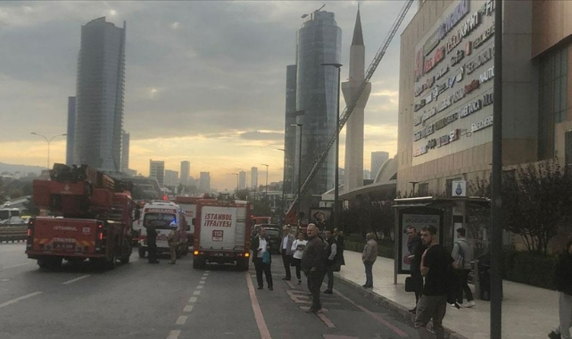 AVM'de Yangın