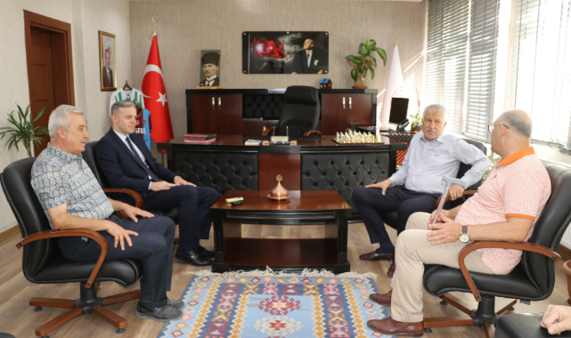 Başkan Çay Davet Etti, Karalar Pozantı'ya Geldi