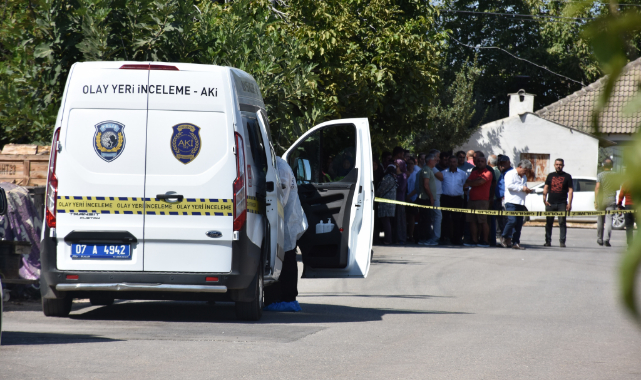 Eşini Öldürüp Kendini İhbar Etti