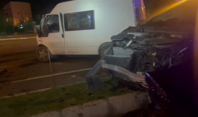 Feci Kaza: 4 Yaralı