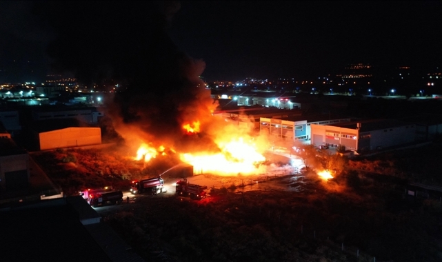 Geri Dönüşüm Fabrikasında Yangın