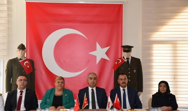 Hülya Erdem’den Şehitlere Saygı