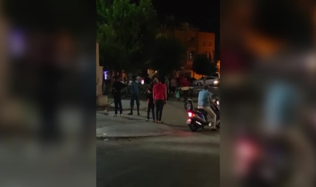 İki Grup Arasında Sopalı Kavga