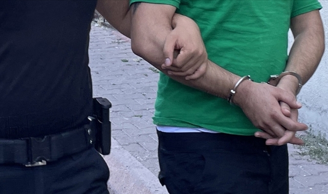 Kız Arkadaşını Öldürdü