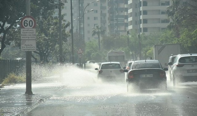 Meteorolojiden Şiddetli Yağış Uyarısı