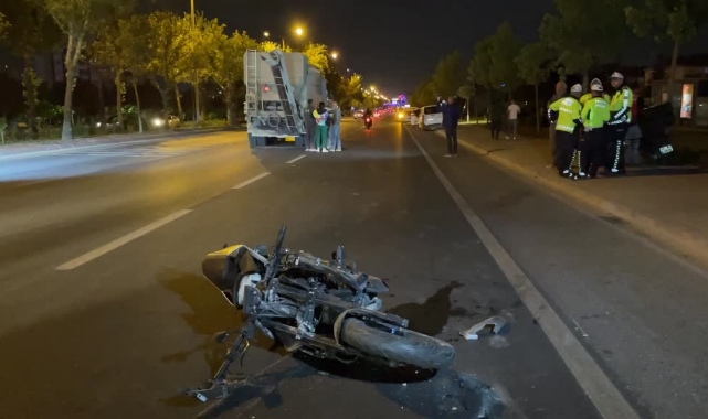 Motosiklet Beton Miksere Çarptı