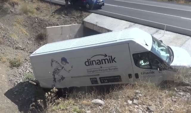 Panelvan Menfeze Düştü