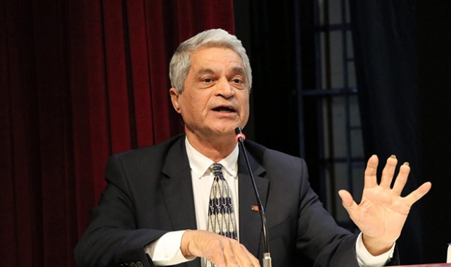 Seyhan’da Ramazan Atikaslan Adaylığını Açıkladı
