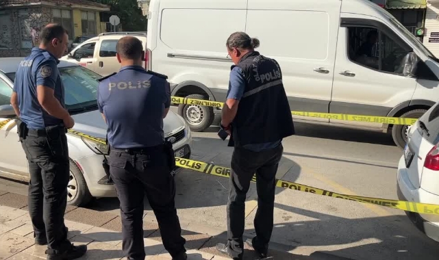 Sokak Ortasında Silahlı Saldırı
