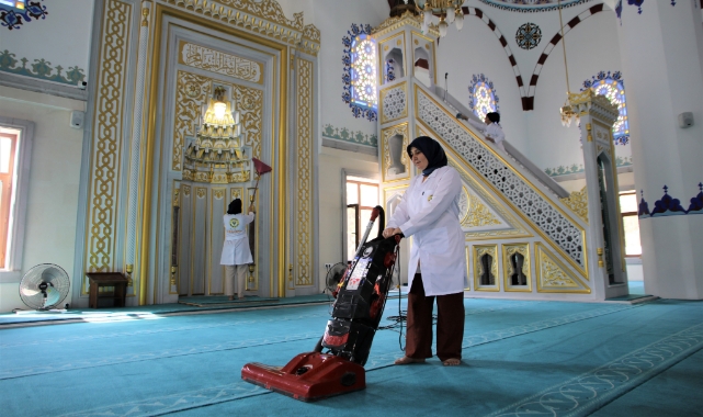 Yüreğir'de İbadethaneler Temizleniyor
