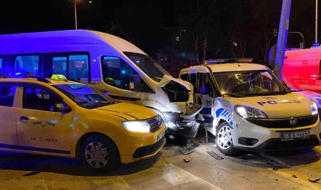 Zincirleme Trafik Kazası:6 Yaralı