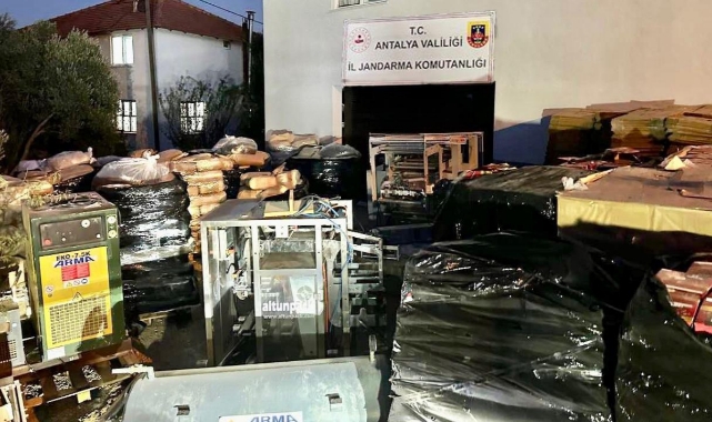 12 Ton Kaçak Kahve Ele Geçirildi