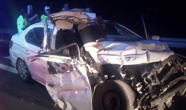 2 Genç Feci Kazada Öldü