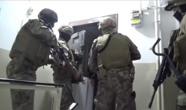 26 İlde Eş Zamanlı "Kıskaç Operasyonu"