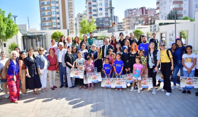 Bir Kızı Olmalı İnsanın!