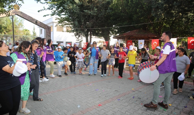 Cumhuriyetin 100. Yılına Özel Çocuk Panayırı Kuruldu