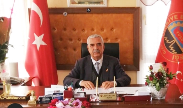 Emekliler 8 Bin 77 Lira Seyyanen Zam Bekliyor