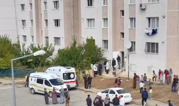 Gece Düşüp Öldü, Sabah Farkedildi