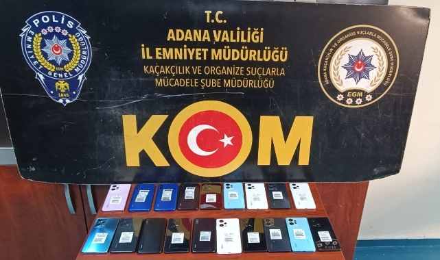 Gümrük Kaçağı 19 Cep Tlefonu Ele Geçirildi