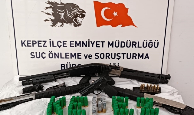 İş Yerinde Silah Ele Geçirildi