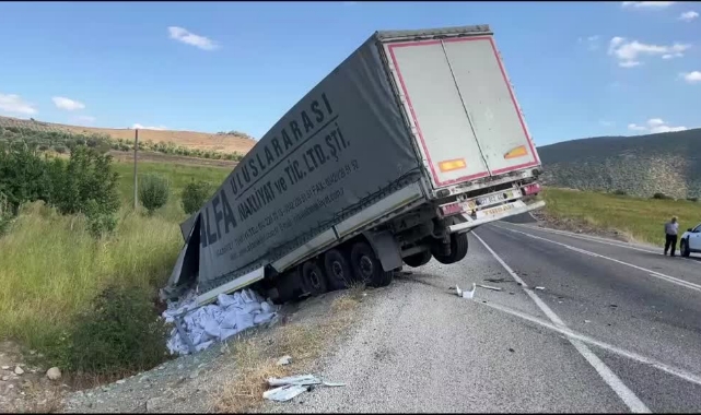 Karayolda Feci Kaza