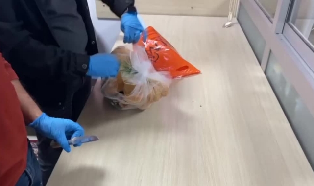Oyuncak Ayının İçinden Çıktı!