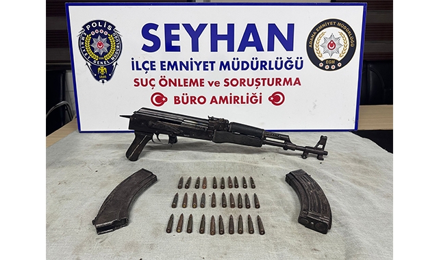 Polisten Kaçan Şüphelilerden Kaleşnikof Çıktı