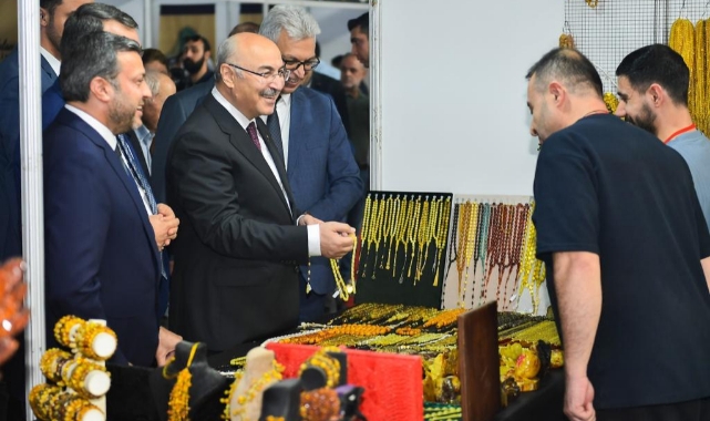 Tesbih ve Doğal Taşlar Fuarı'na Büyük İlgi