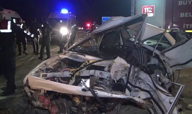 Trafik Kazasında Baba Ve Oğlu Öldü
