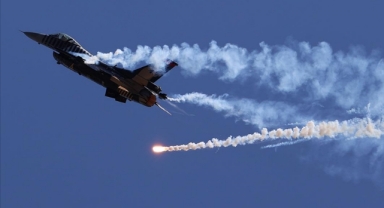 Vatandaşlar Korktu! Adana Semalarında...