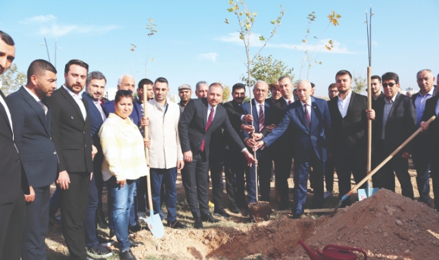 Adana’da Türkeş anısına 106 fidan…