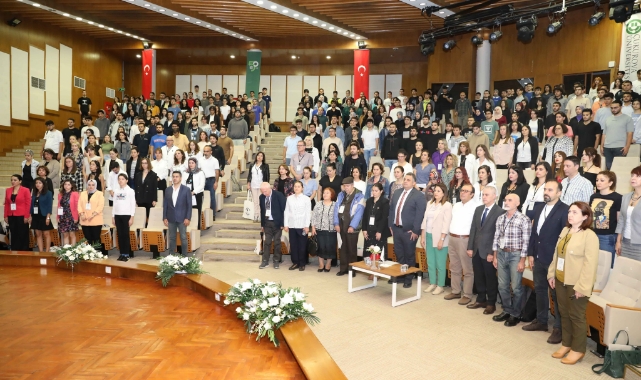ÇÜ ''Uluslararası Herkes İçin Dil Konferansı'' Gerçekleştirildi